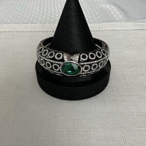 JTV Emerald Crystal and Silver Tone Hinged Bangle